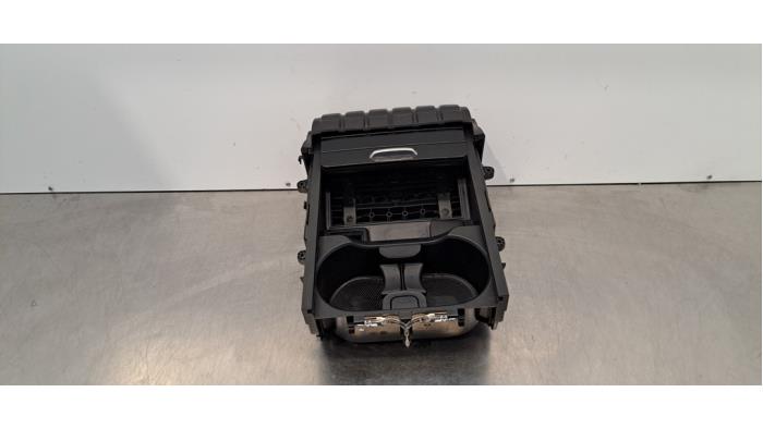 Ablagefach Mercedes CLA