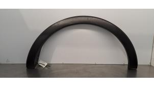 Gebruikte Wielrand achter Ford Transit 2.0 TDCi 16V Eco Blue 130 Prijs € 24,20 Inclusief btw aangeboden door Autohandel Didier