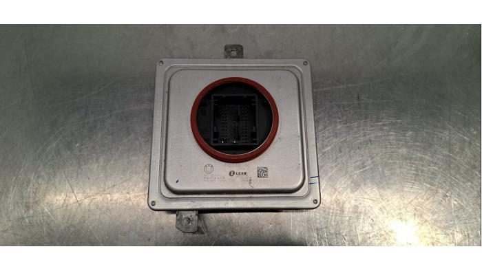 Modułowy reflektor LED BMW X5