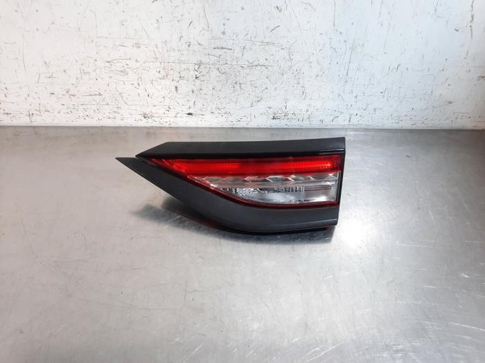 Oikea takavalo DS Automobiles Ds3 Crossback