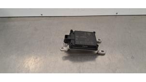 Gebruikte Sensor cruise control Renault Clio V (RJAB) 1.6 E-Tech 145 16V Prijs € 199,65 Inclusief btw aangeboden door Autohandel Didier