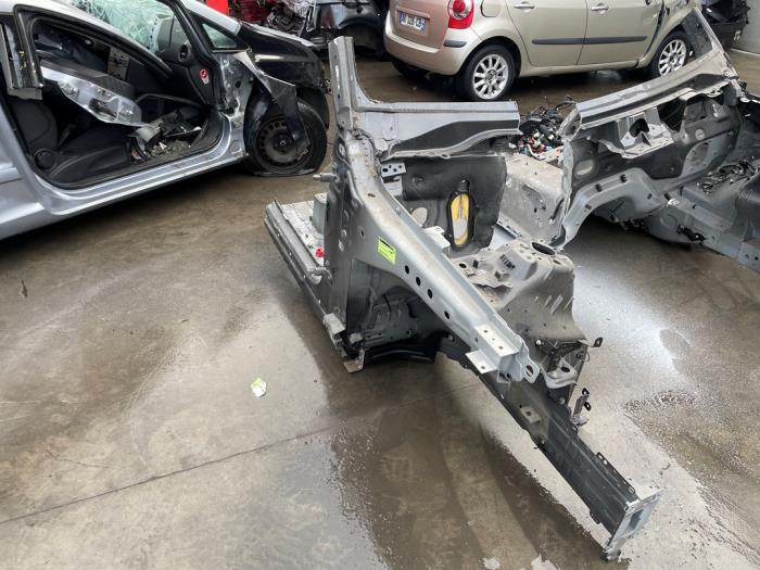 Carrosserie coin avant droit Landrover Defender