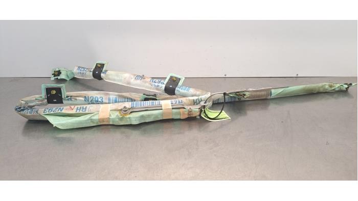 Оббивка подушки безпеки права Mercedes EQC