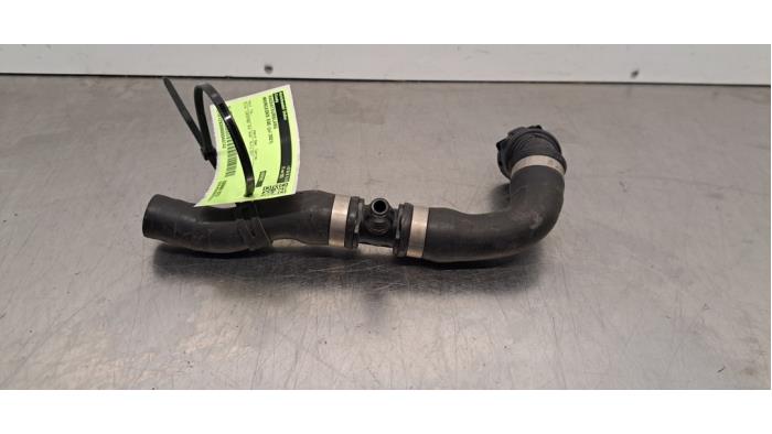 Radiateurslang Mercedes EQC