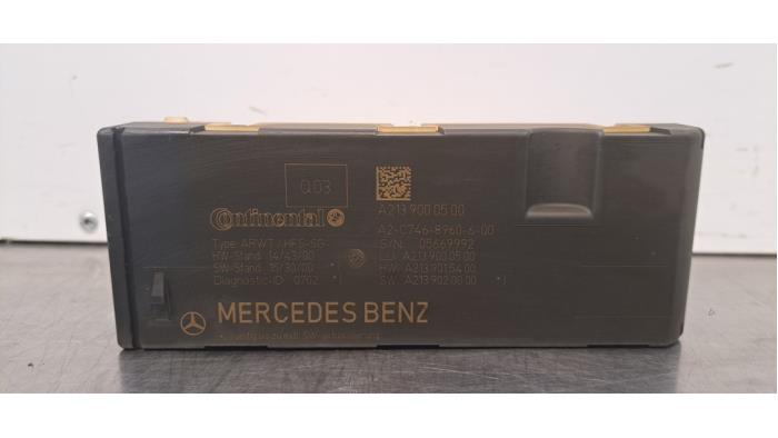 Module passage hayon Mercedes EQC