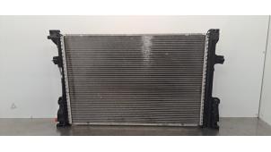 Gebruikte Radiateur Mercedes A (W176) 1.5 A-180 CDI, A-180d 16V Prijs € 133,10 Inclusief btw aangeboden door Autohandel Didier