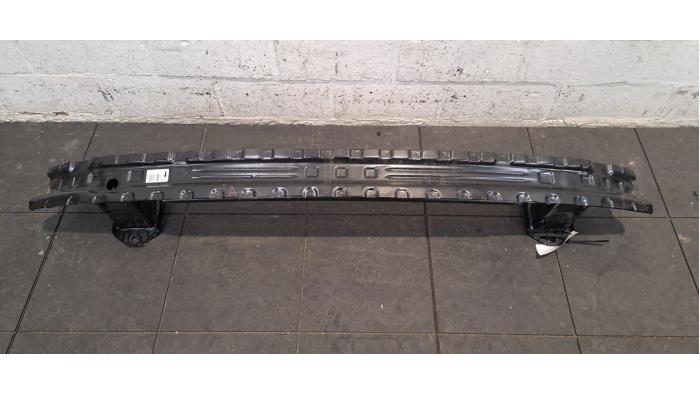 Bumperframe achter Mercedes EQC