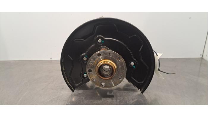 Fusee rechts-achter MG 4