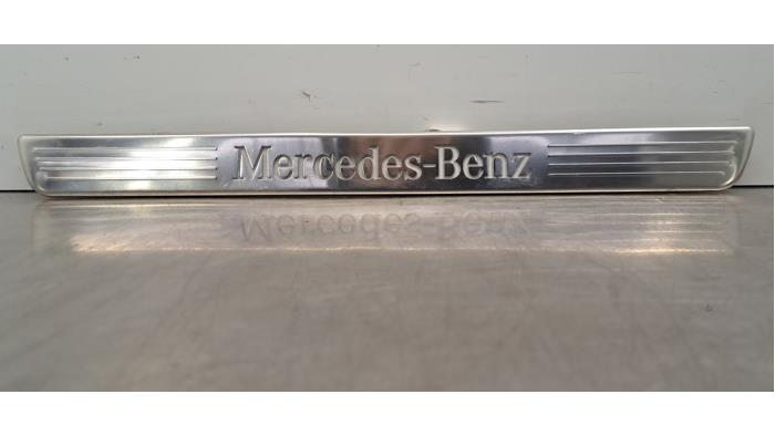 Eclairage d&#039;embarquement Mercedes A-Klasse