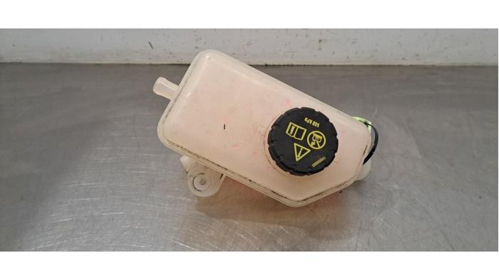 Zbiornik rozprezny MG MG4