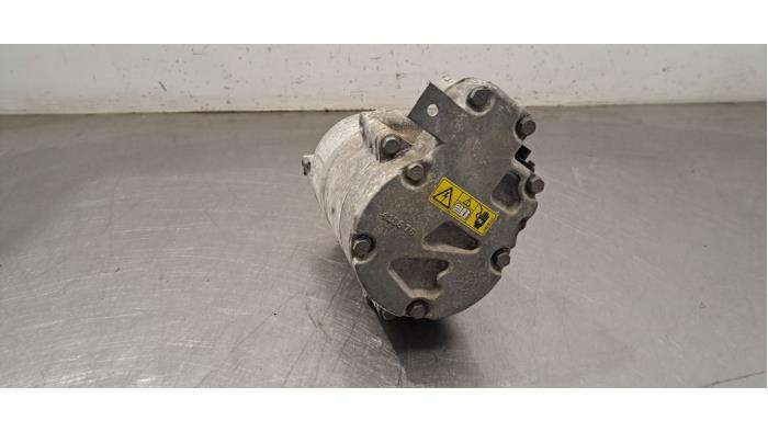 Pompe clim Mercedes EQC