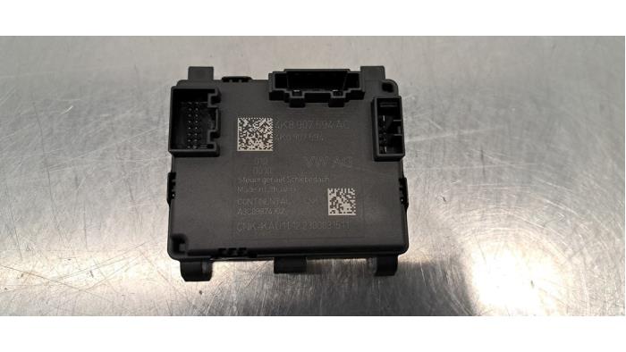 Regeleenheid schuifdak Audi E-Tron