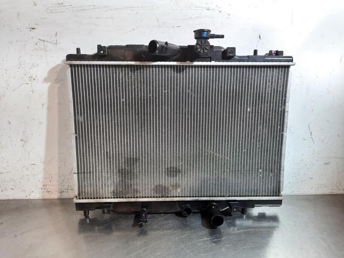 Radiator Mazda 2.