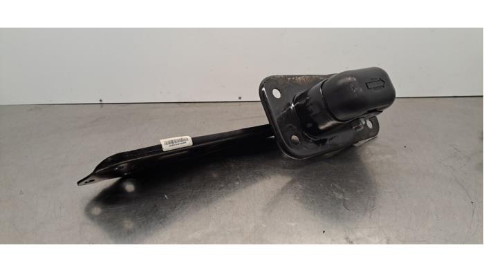 Draagarm rechts-achter MG EHS