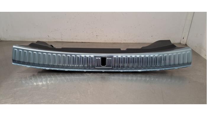 Задня кришка фіксатора замка Audi E-Tron