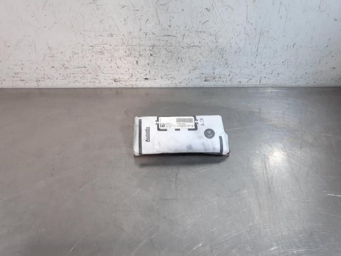 Turvatyynyistuin (istuin) Citroen C4