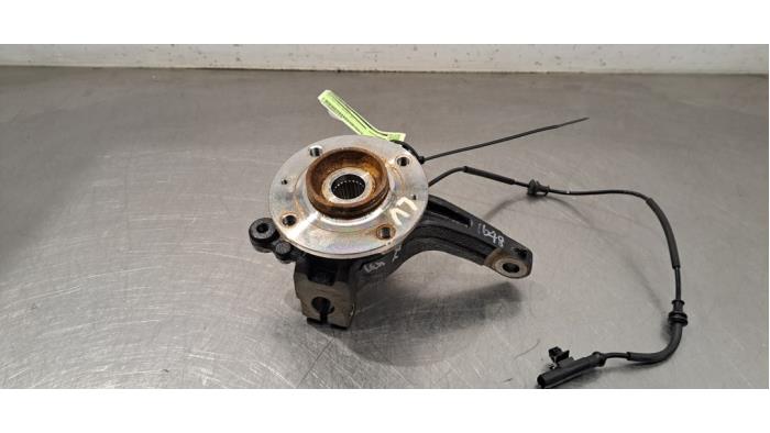 Fusee links-voor Citroen C3
