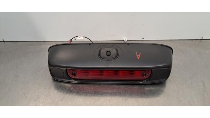 Extra Remlicht midden Opel Movano