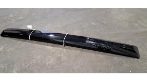 Gebruikte Dakrail set Citroen C3 (CB/CC) ë-C3 44 kWh Prijs € 266,20 Inclusief btw aangeboden door Autohandel Didier