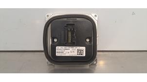 Gebruikte Module LED koplamp Renault Trafic (1FL/2FL/3FL/4FL) 2.0 dCi 16V 130 Prijs € 66,55 Inclusief btw aangeboden door Autohandel Didier