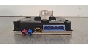 Gebruikte Bluetooth module Renault Trafic (1FL/2FL/3FL/4FL) 2.0 dCi 16V 130 Prijs € 199,65 Inclusief btw aangeboden door Autohandel Didier