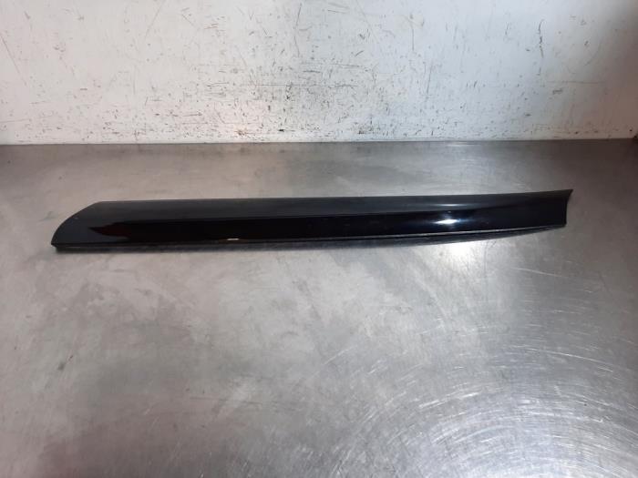 C-style protection droite Citroen C5 Aircross