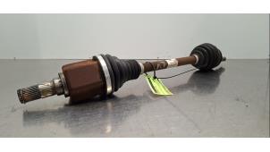 Gebruikte Homokineetas links-voor Nissan Qashqai (J12) 1.3 DIG-T MHEV 16V Prijs € 266,20 Inclusief btw aangeboden door Autohandel Didier