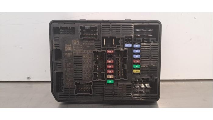 Boîte à fusibles Renault Trafic