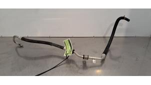 Gebruikte Servoleiding Renault Trafic (1FL/2FL/3FL/4FL) 2.0 dCi 16V 130 Prijs € 48,40 Inclusief btw aangeboden door Autohandel Didier