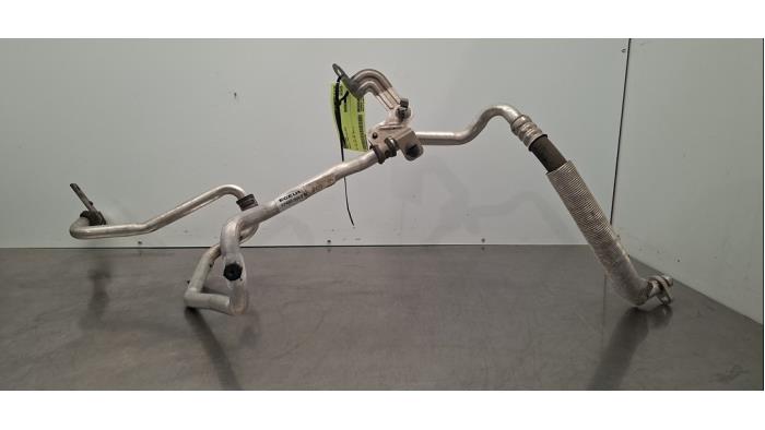 Tuyau clim Renault Trafic