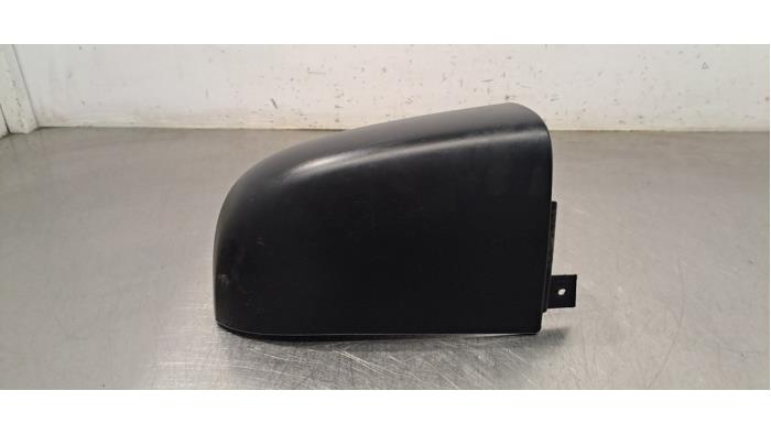 Coin pare-chocs arrière gauche Renault Trafic