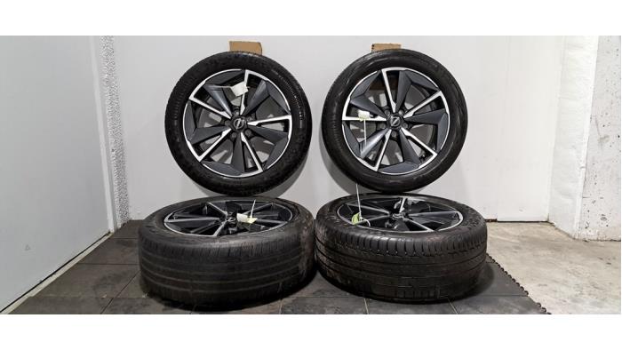 Velgen set + banden Nissan Qashqai