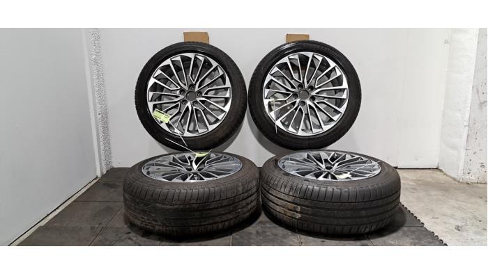 Velgen set + banden Audi A7