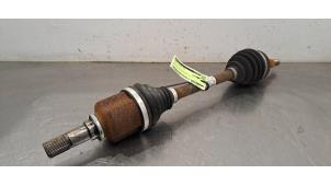 Gebruikte Aandrijfas links-voor Renault Trafic (1FL/2FL/3FL/4FL) 2.0 dCi 16V 130 Prijs € 66,55 Inclusief btw aangeboden door Autohandel Didier