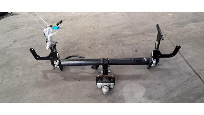 Crochet d'attelage Opel Vivaro