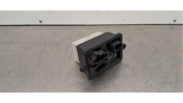 Prise résistance chauffage Opel Vivaro