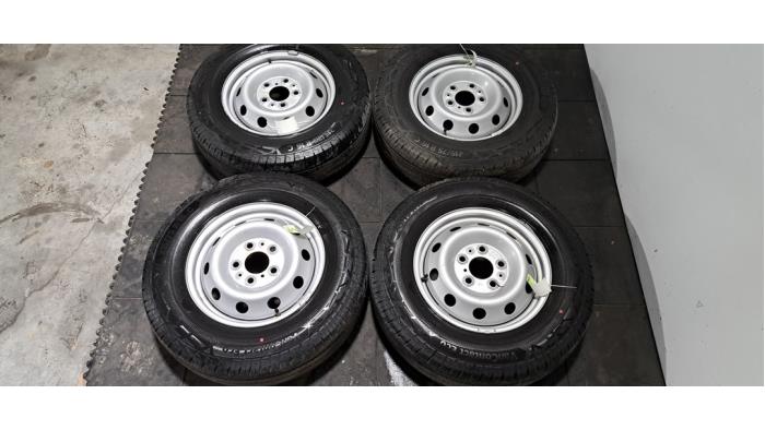 Kit jantes + pneumatiques Fiat Ducato