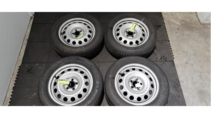 Kit jantes + pneumatiques Peugeot Partner