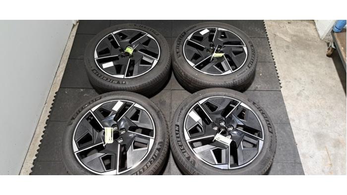 Kit jantes + pneumatiques Peugeot 408