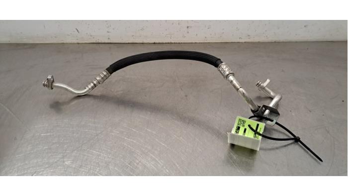 Tuyau clim Opel Vivaro