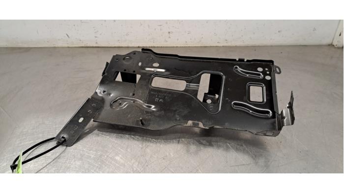 Boîtier de batterie Peugeot 408