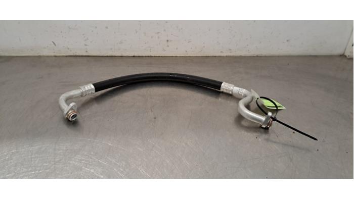 Tuyau clim Peugeot 408