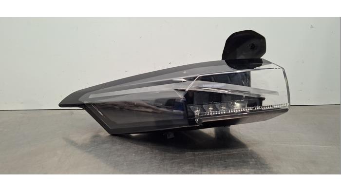 Feu arrière gauche Peugeot 408