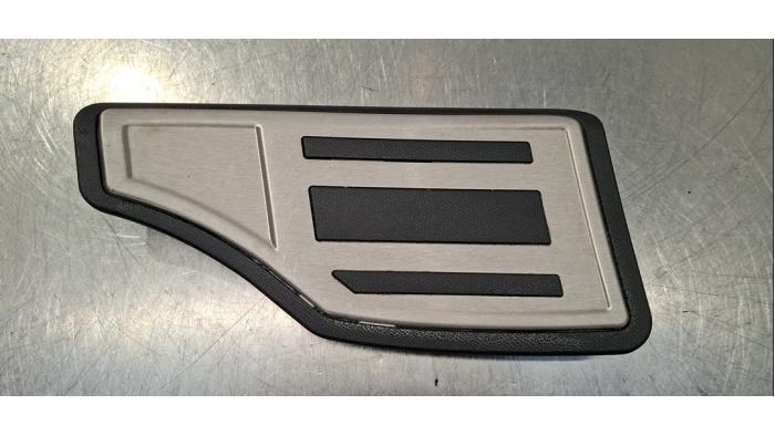 Support de pied Peugeot 408