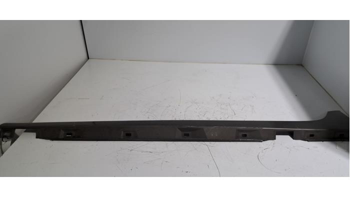 Marche-pied (list de couverture) gauche Audi A6