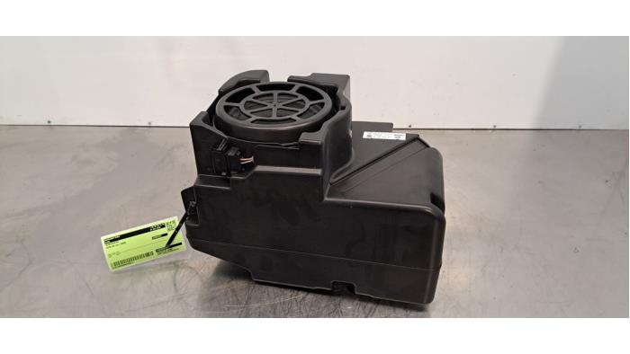 Caisson de graves Audi Q4