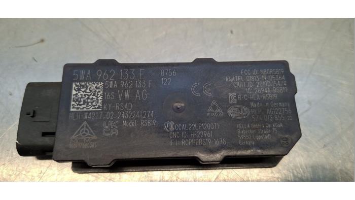 Entrée sans clé - Antenne Audi Q4