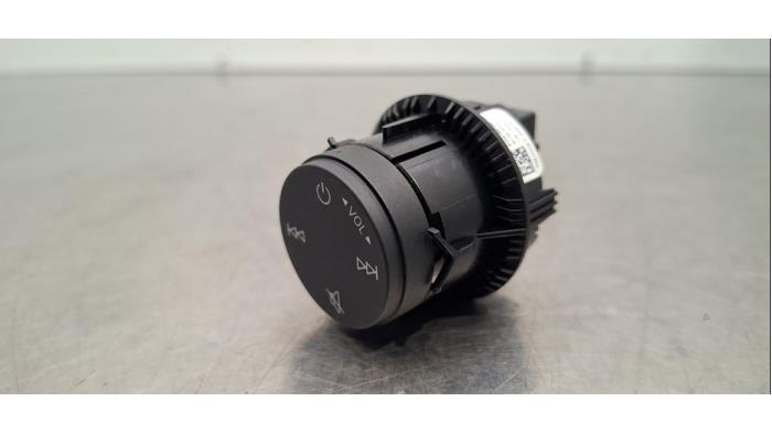 Panneau commande radio Audi Q4