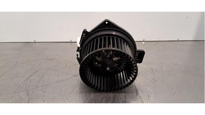 Moteur de ventilation chauffage Audi Q4