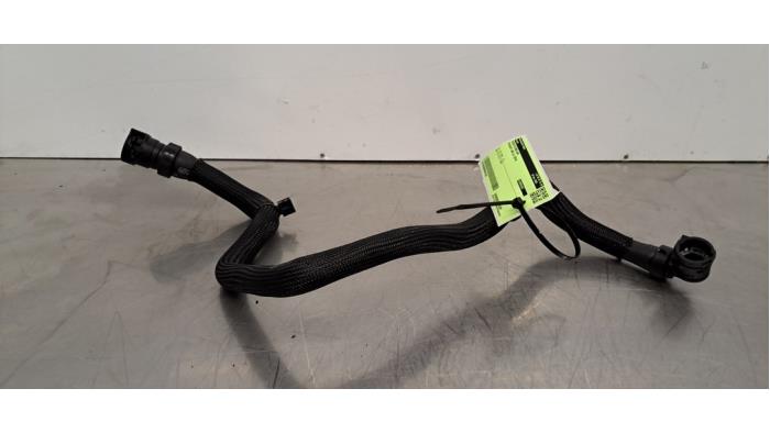 Tuyau radiateur Peugeot 408